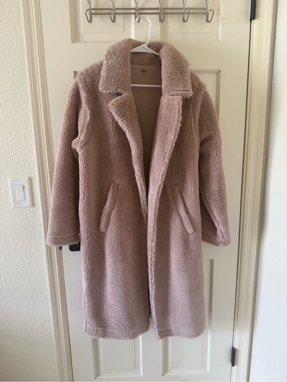 Alo Blush Pink Oversized Sherpa Trench - Picture 3 of 4